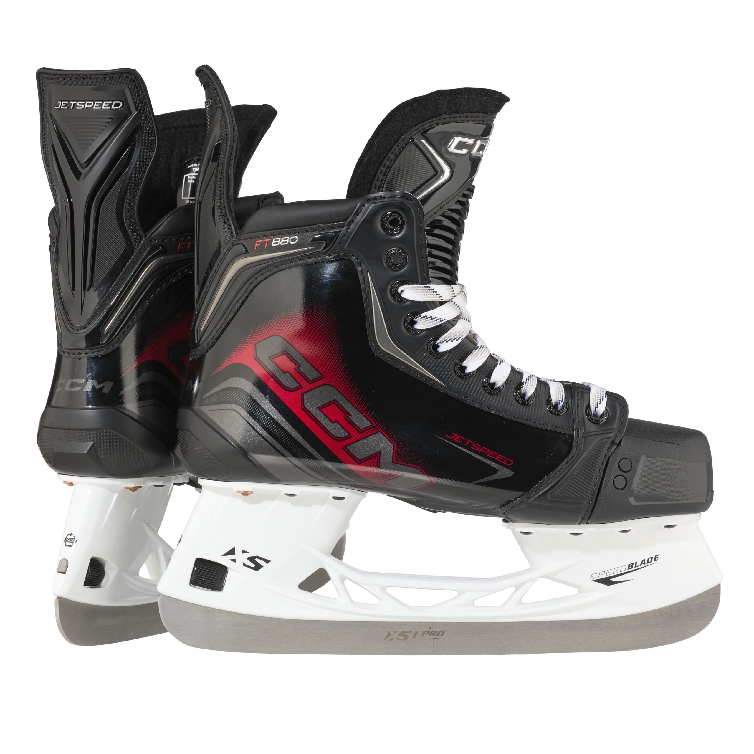 The CCM JetSpeed FT880 SR skates are designed for advanced players seeking the optimal combination of speed, comfort, and durability. Utilizing advanced materials and technologies, they deliver exceptional on-ice performance.