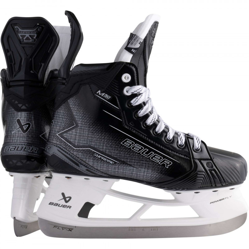 The BAUER Supreme M40 SR Hockey Skates offer an optimal blend of performance and comfort for dedicated players, featuring a lightweight and supportive design with advanced technologies. The thermoformable boot molds perfectly to the shape of the foot, ensuring maximum efficiency with every stride.